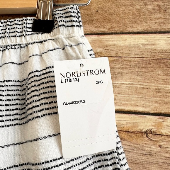 Nordstrom Stripe Pull On Shorts Girls Size Large 10/12 NWT - Picture 3 of 4